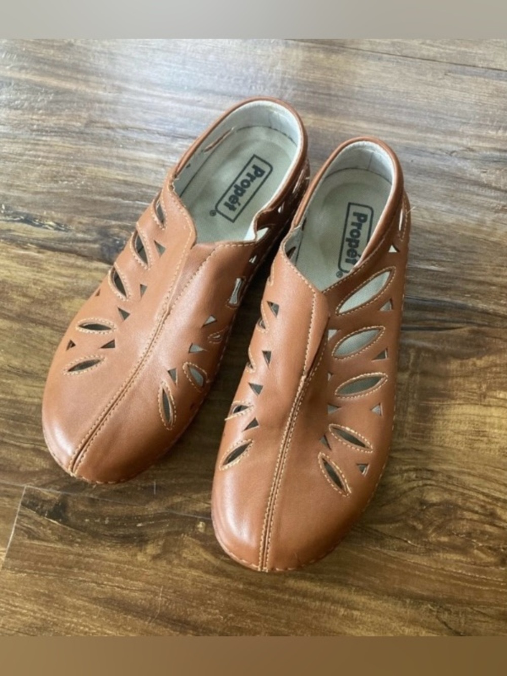 Propét Tan Leather Slip-On Cutout Shoes Size 8.5 Women’s